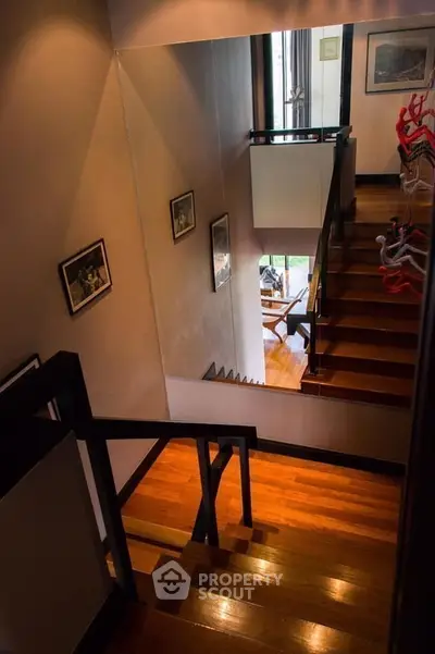  3 Bedrooms Condo -4