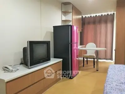  1 Bedroom Condo at Sathorn Residence Condominium-3