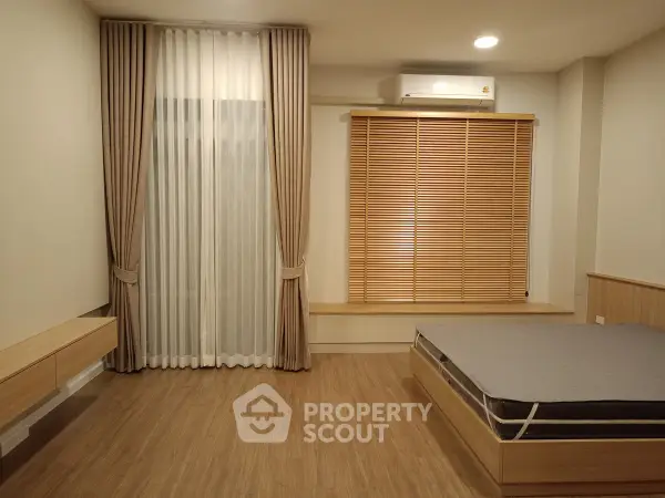 image_rental-26904818