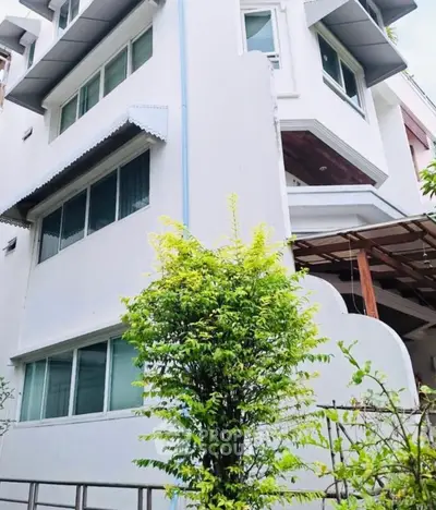 Screenshot 2568-08-26 at 17.17.31.jpg