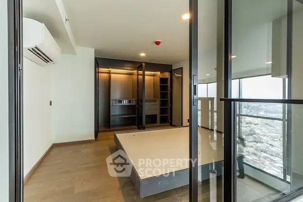 image_rental-12091987