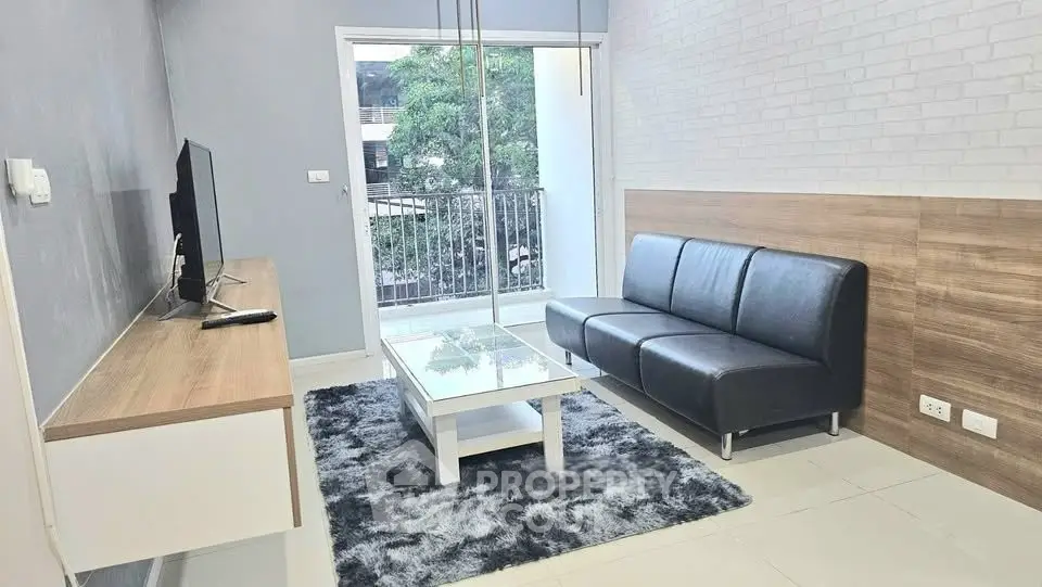 6515eaf1a5f55d198340406c9de18f15 (1).jpg