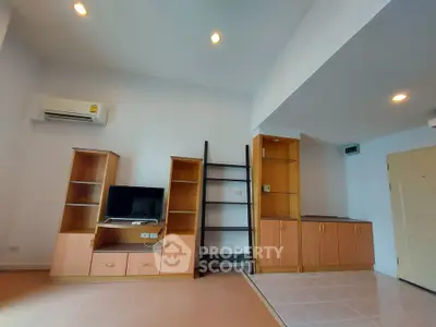  1 Bedroom Condo at Silom Terrace Condominium-5
