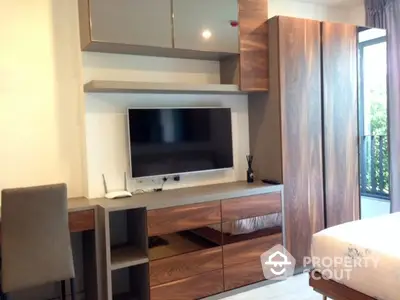 Fully Furnished 1 Bedroom Condo at Ideo Q Chula Samyan-1