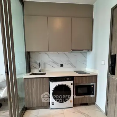 Screenshot 2568-11-20 at 20.40.48.jpg