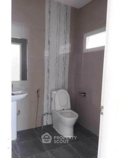 Modern bathroom with sleek design and contemporary fixtures