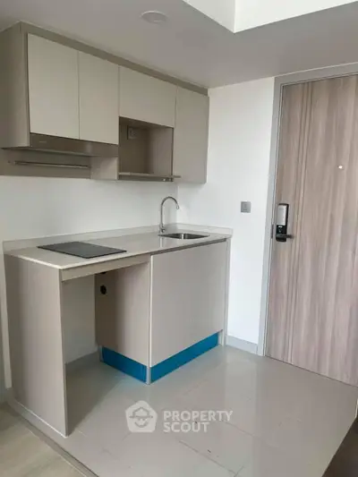 Fully Furnished 2 Bedrooms Condo at Knightbridge Prime Sathorn-3