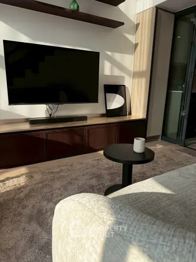 image_rental-31015698