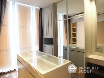  1 Bedroom Condo at Park Origin Phrom Phong-5