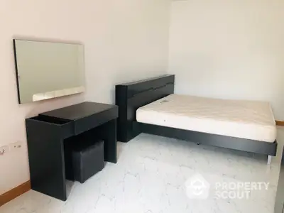  1 Bedroom Condo -3