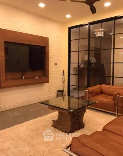 Screenshot 2568-03-22 at 17.34.30.jpg