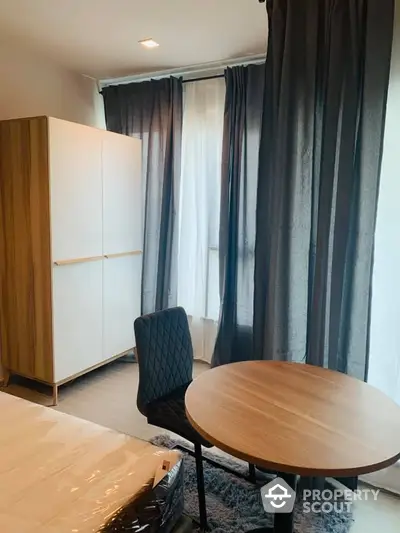  1 Bedroom Condo at Life Sathorn 10-4