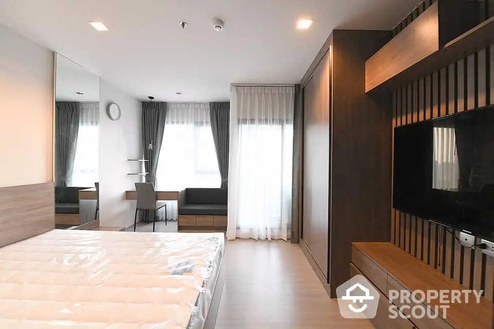  1 Bedroom Condo at Life Asoke Rama 9-1