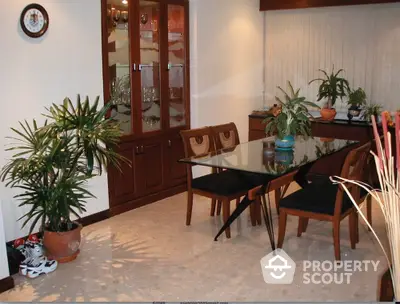  2 Bedrooms Condo at Lake Avenue Sukhumvit 16-4