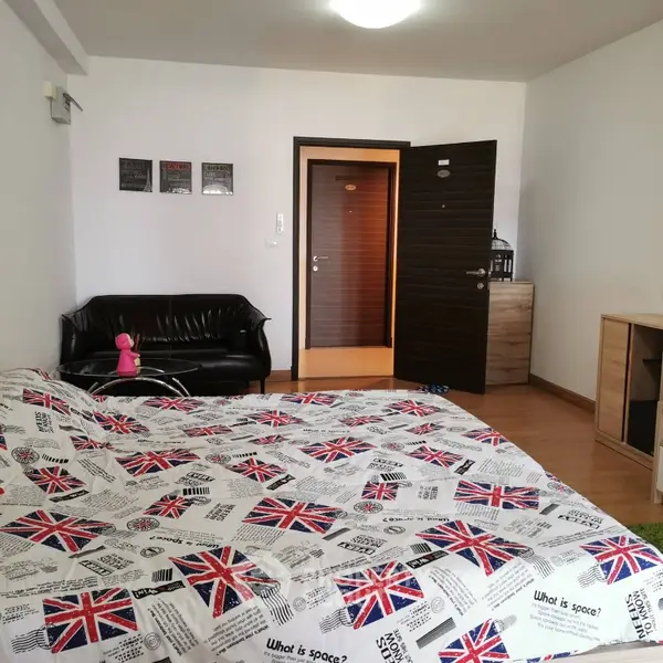 image_rental-4832691