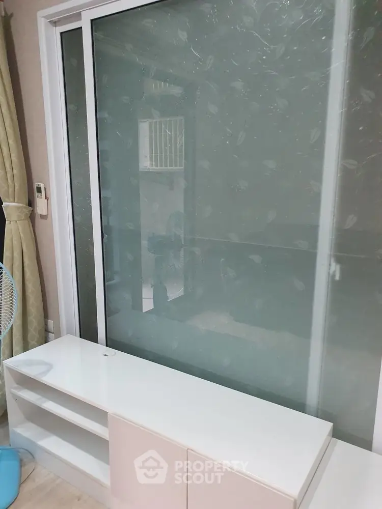  1 Bedroom Condo -3
