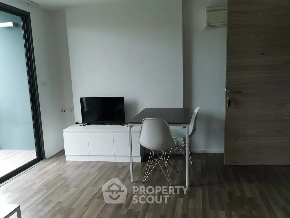  1 Bedroom Condo -1