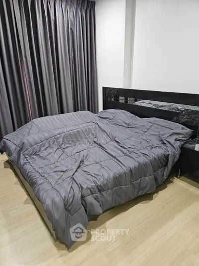 Modern bedroom with sleek design and stylish bedding
