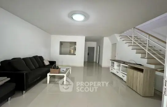 image_rental-8664999