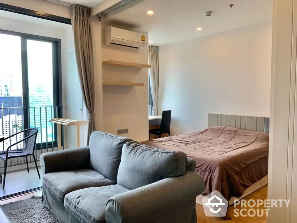  1 Bedroom Condo at Ideo Q Chidlom Phetchaburi-2