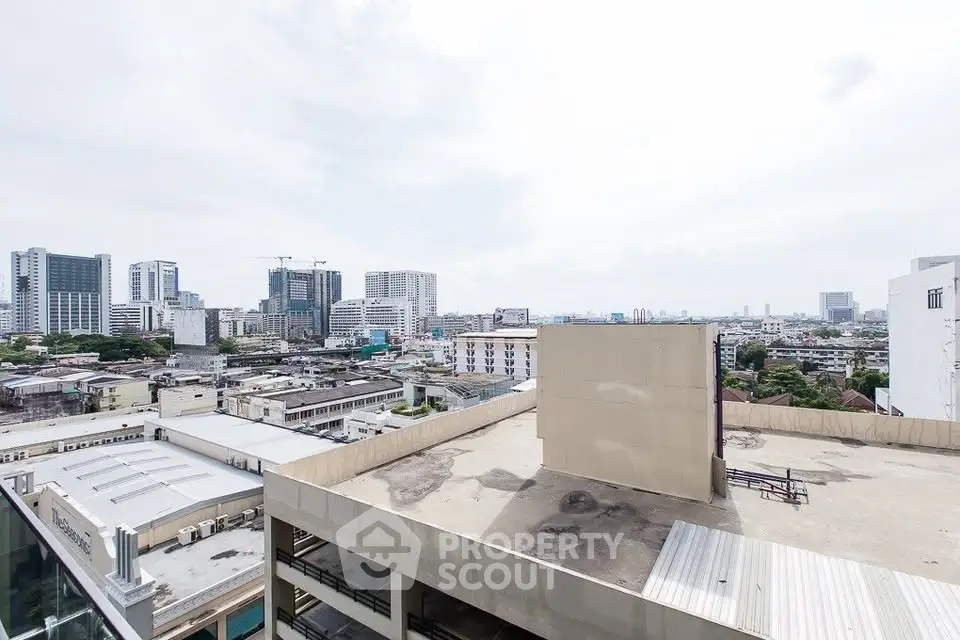 Stunning urban rooftop view showcasing city skyline and modern architecture.