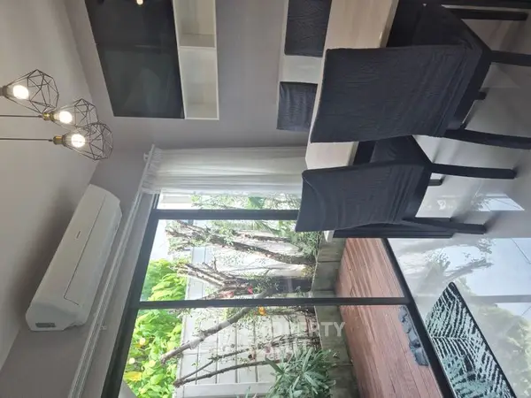 image_rental-29425175