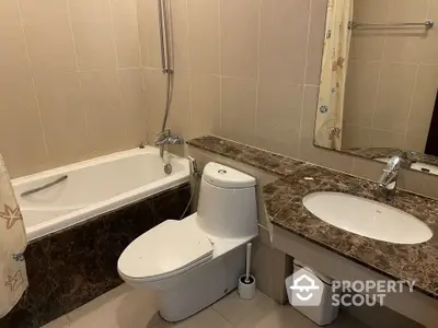  1 Bedroom Condo at The Prime 11 Sukhumvit Condominium Bathroom