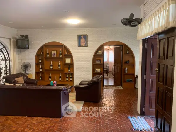 image_rental-10253051