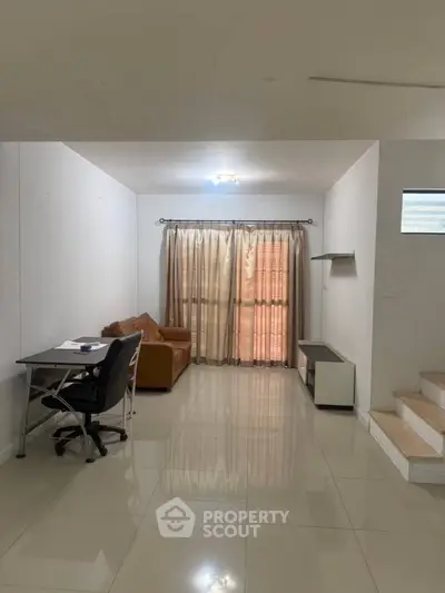 image_rental-27575786