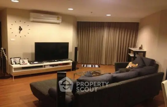 image_rental-2045748