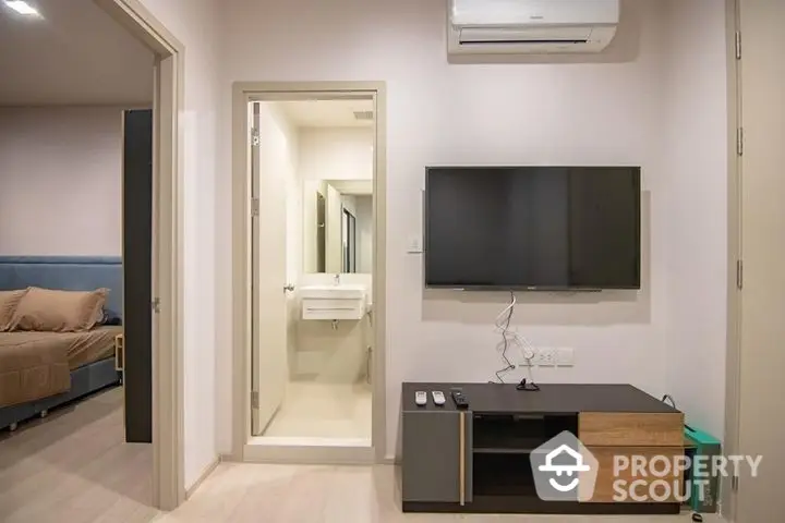  1 Bedroom Condo at Life Sukhumvit 48-1