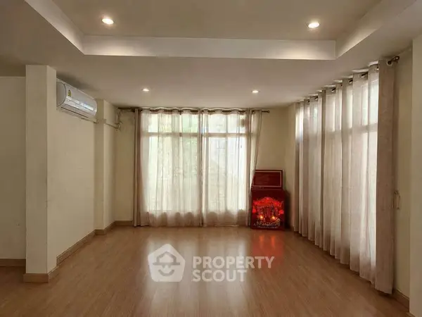 image_rental-36000674