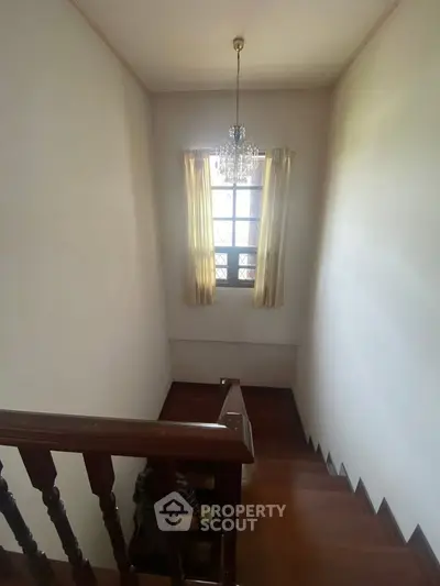 image_rental-27683277