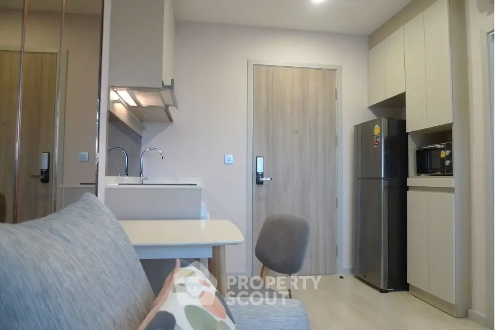  1 Bedroom Condo at Condo Knights Bridge Prime Sathorn-1