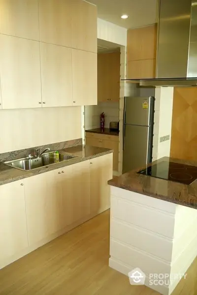  2 Bedrooms Condo at Baan Sathorn Chaopraya-4