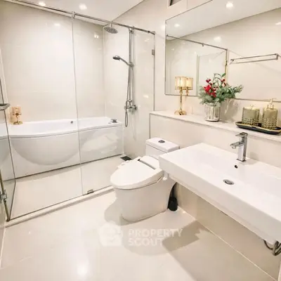 Luxurious modern bathroom with bathtub and elegant fixtures