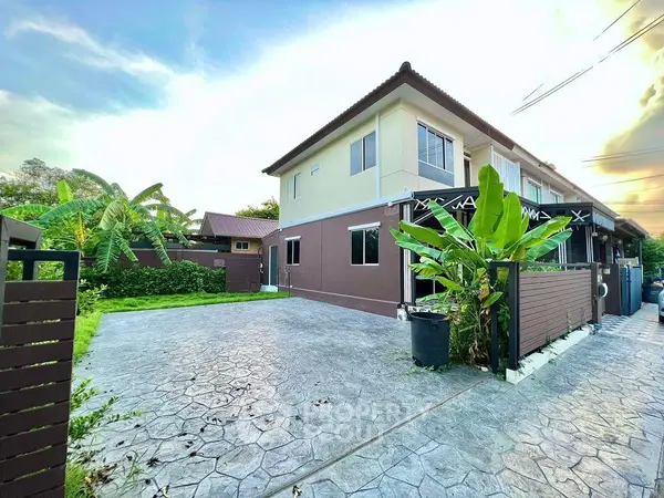 image_rental-8615993