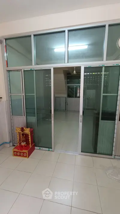 image_rental-27236186