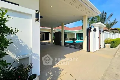 Luxurious villa with spacious outdoor area and private pool, perfect for relaxation and entertainment.