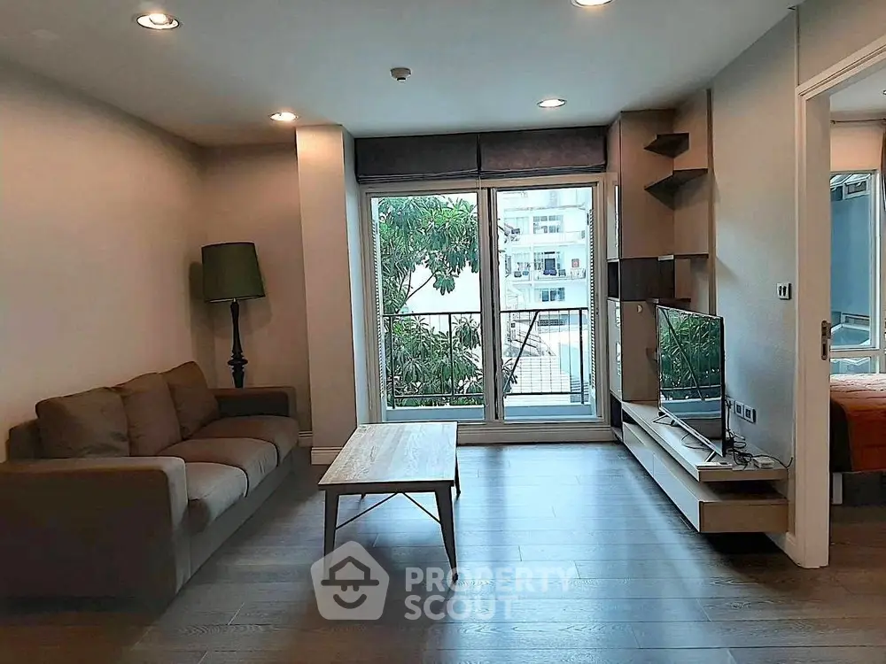  2 Bedrooms Condo at The Crest Sukhumvit 49-1