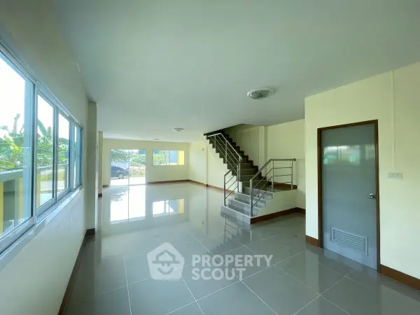 image_rental-23458787