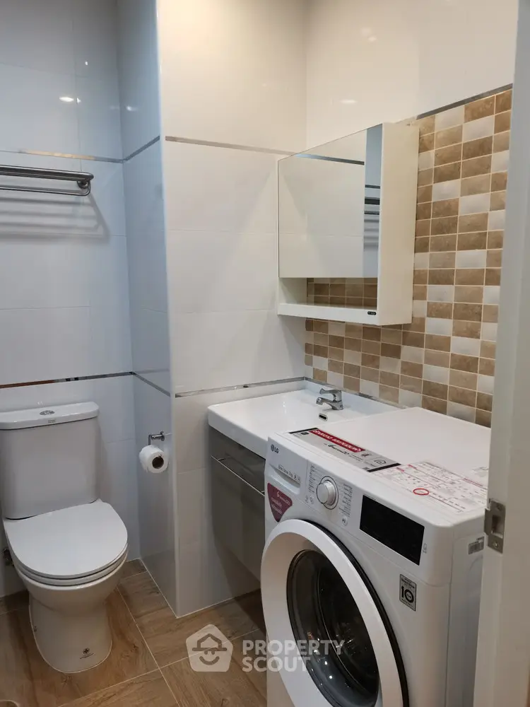  1 Bedroom Condo at Sathorn Gardens-1