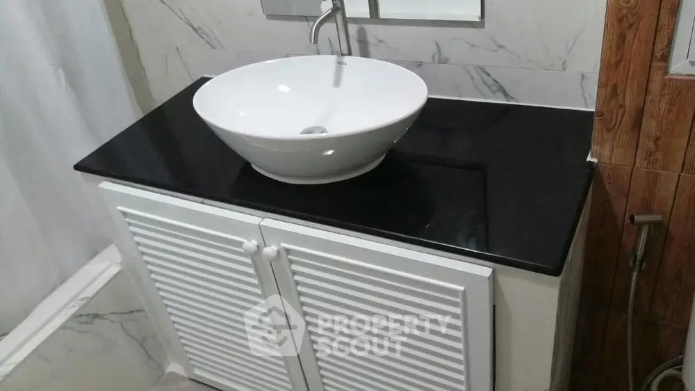  3 Bedrooms Condo at Supalai Place Sukhumvit 39-1
