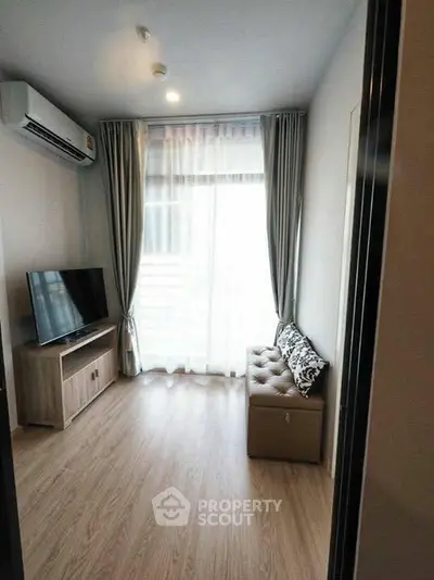 Fully Furnished 1 Bedroom Condo at Bangkok Horizon Sathorn-6