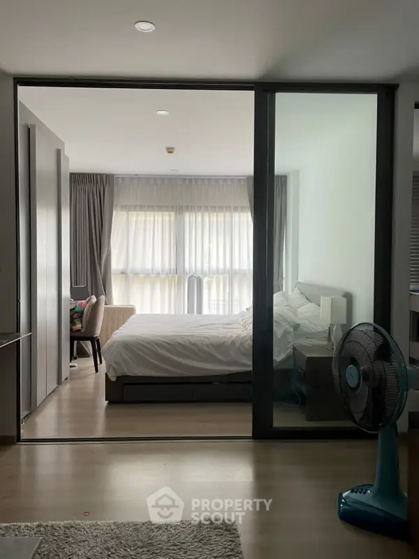 image_rental-6383497