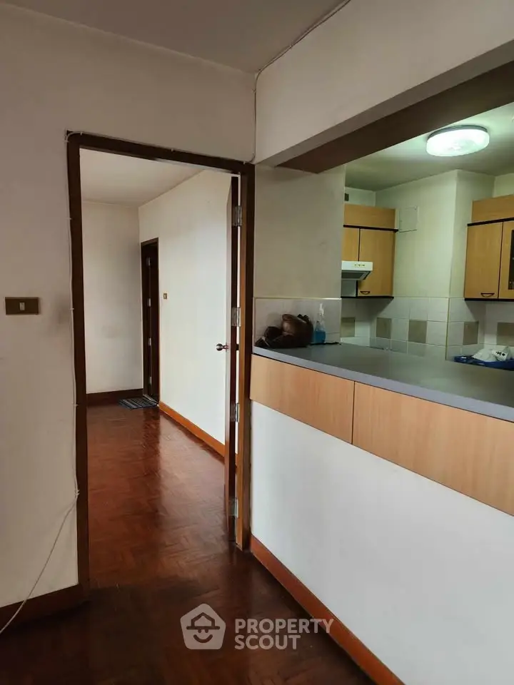 Spacious apartment with open kitchen and wooden flooring