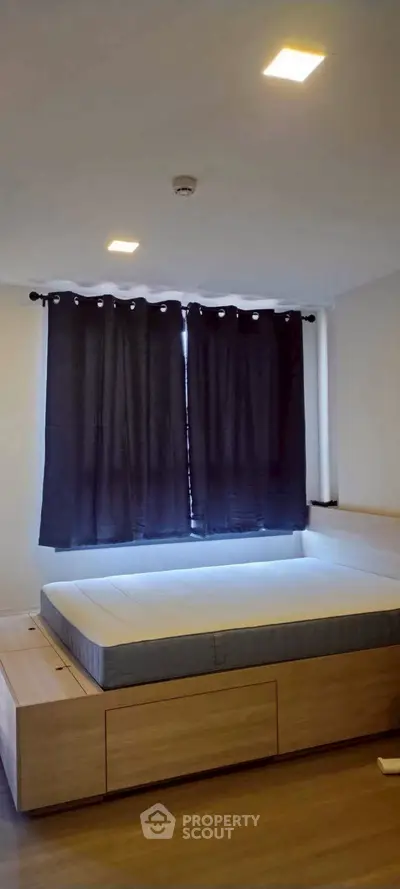 Modern bedroom with minimalist design and cozy ambiance