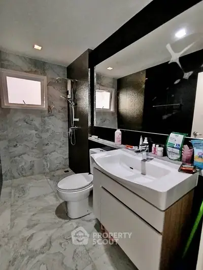 Modern bathroom with sleek design and elegant fixtures