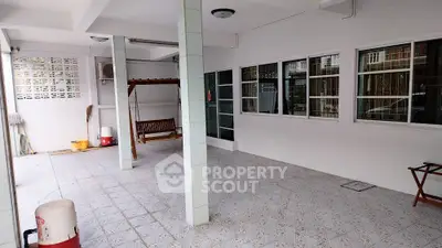 image_rental-20858217