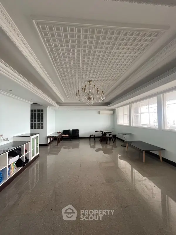 image_rental-13102102